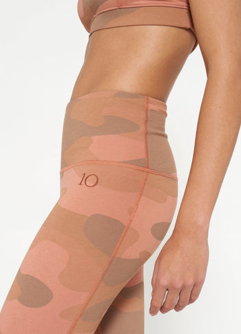 yoga leggings camo | saddle brown