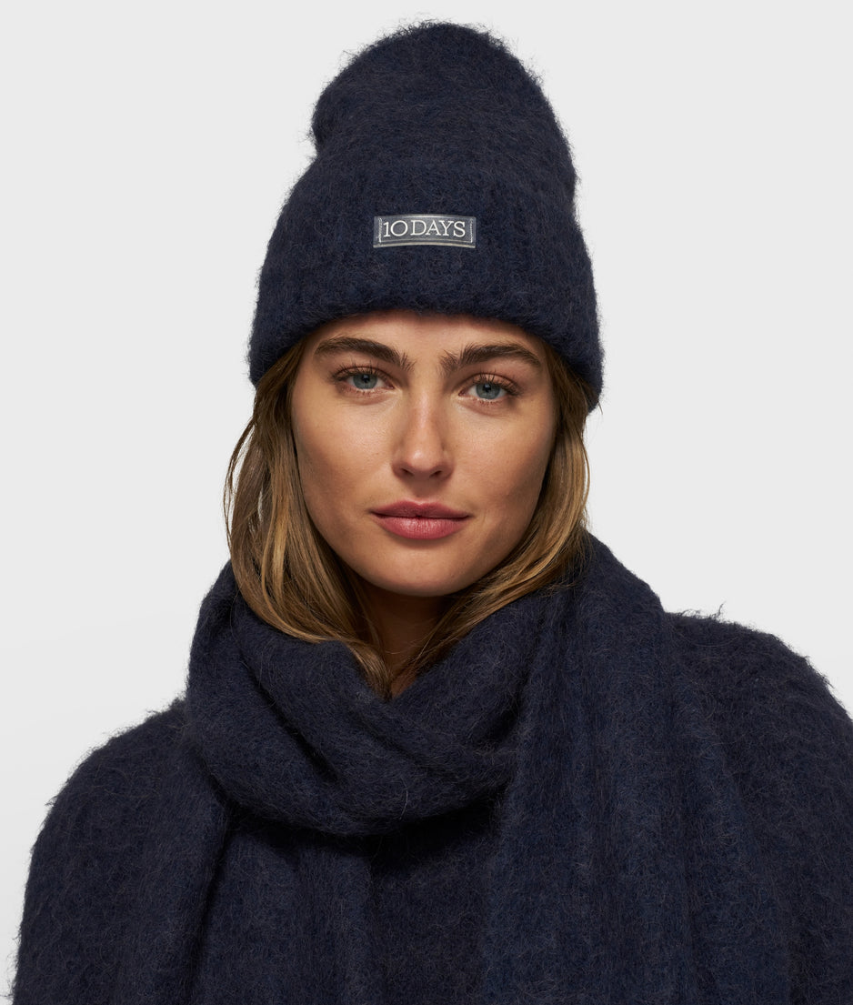 soft hairy knit scarf | dark navy