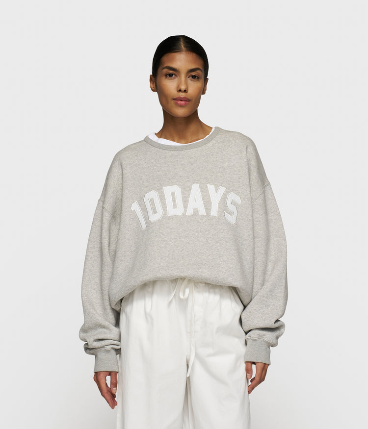 THE STATEMENT SWEATER | light grey melee