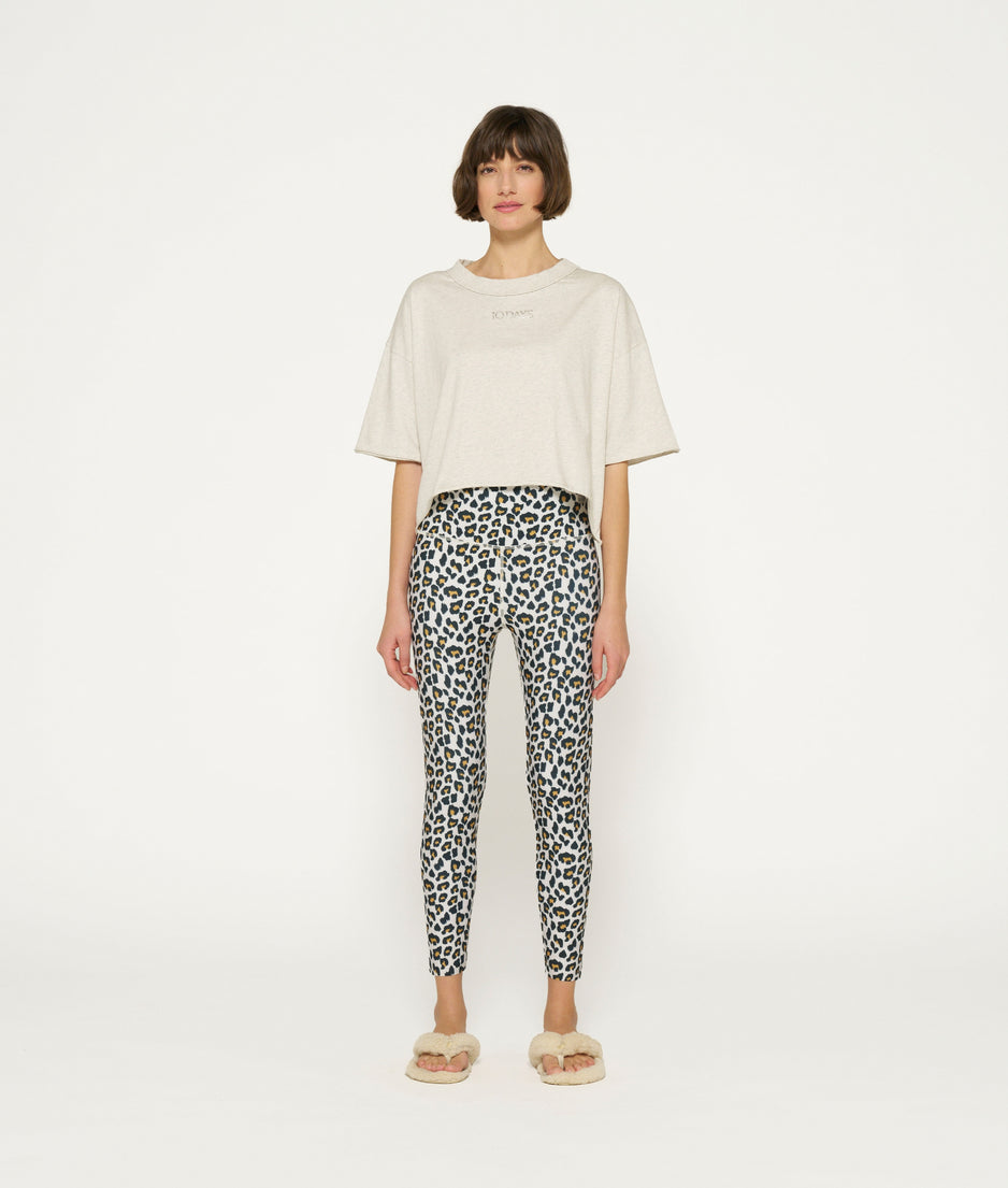 squared cropped tee | soft white melee