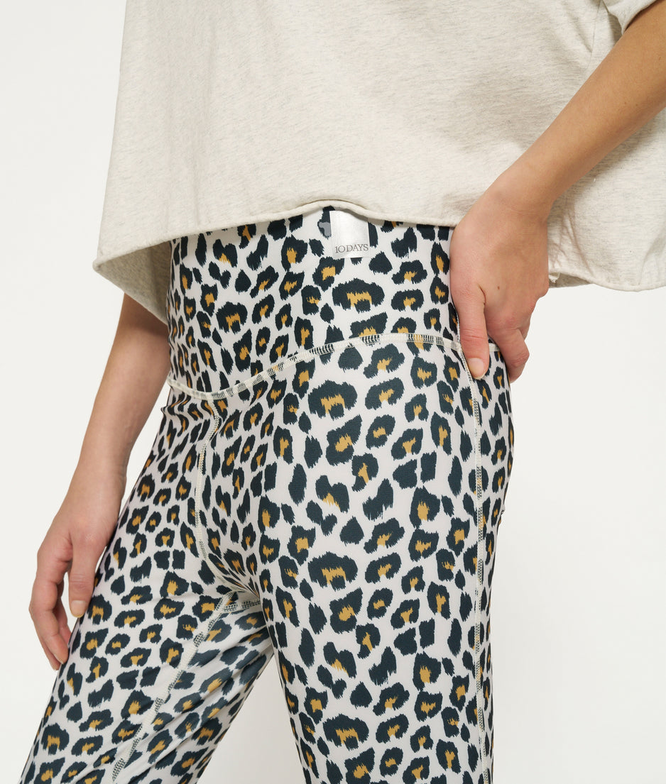 yoga leggings leopard | bone