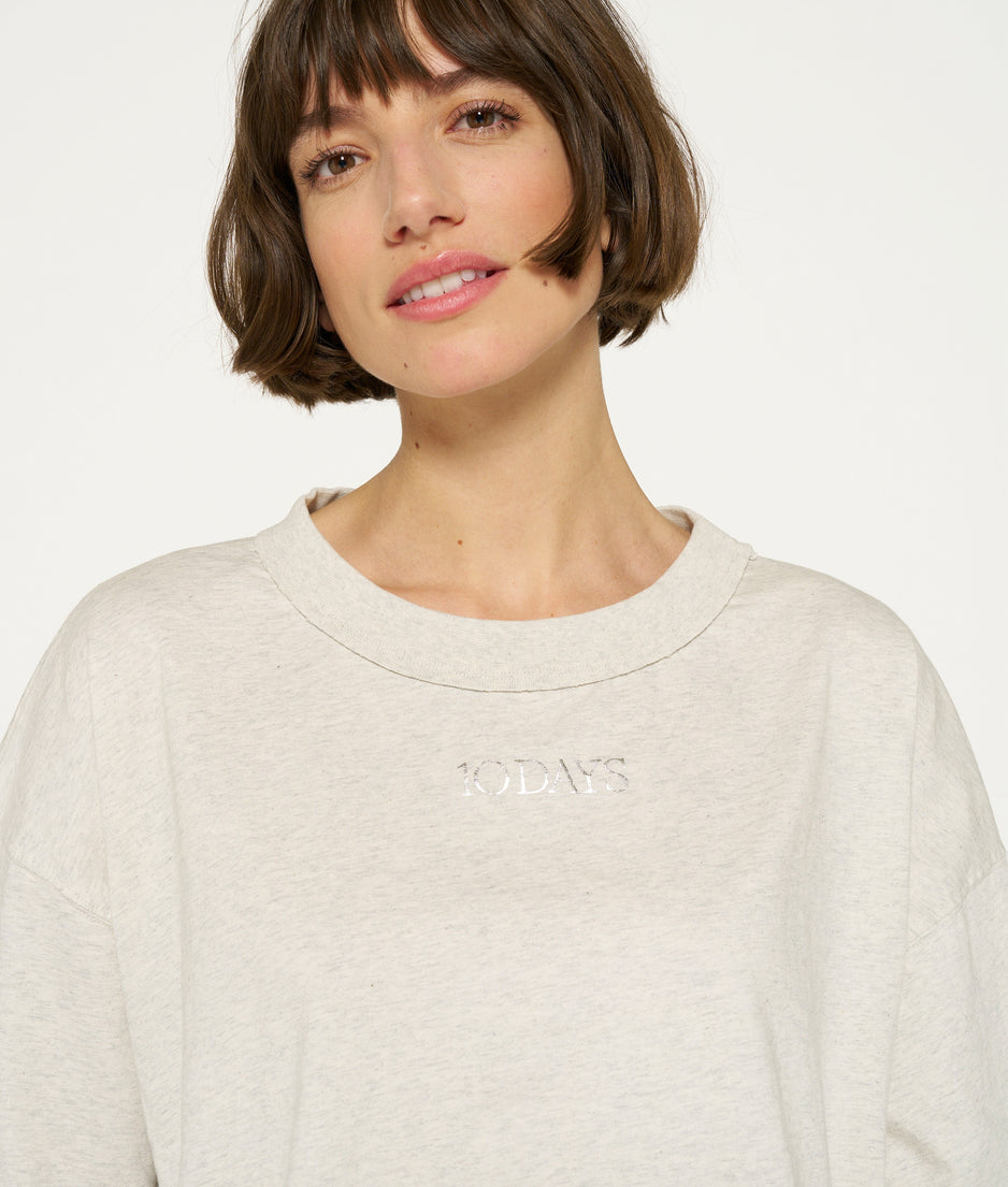 squared cropped tee | soft white melee