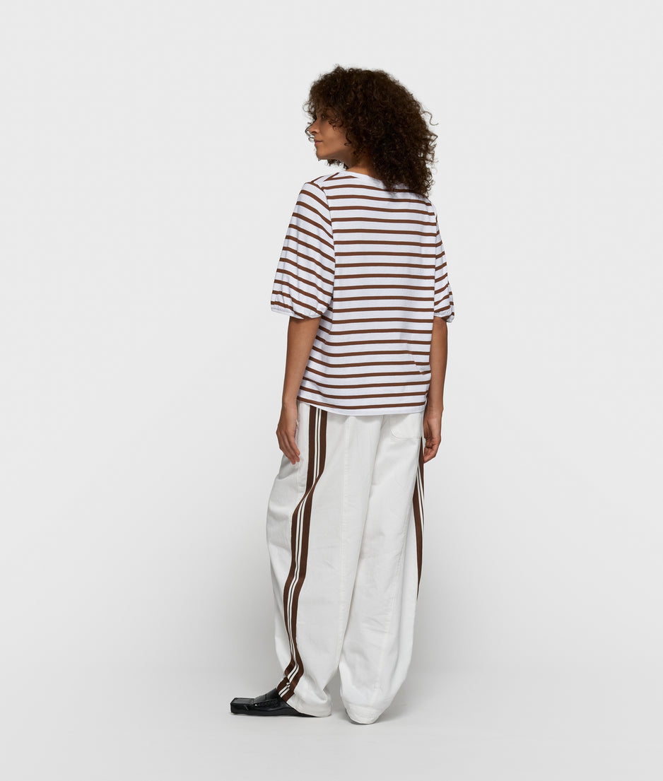 balloon tee stripes | white/dark truffle