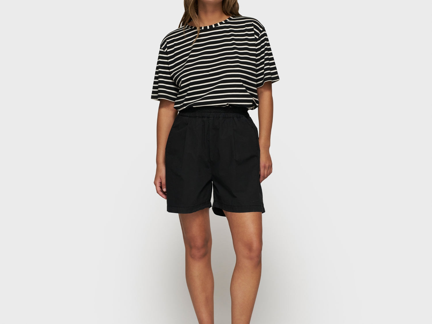 THE PROUD BERMUDA | black