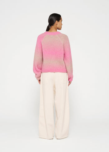 v-neck sweater gradient knit | pink