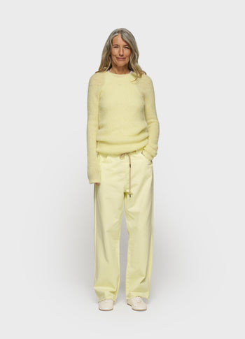 straight leg pants twill | pastel yellow