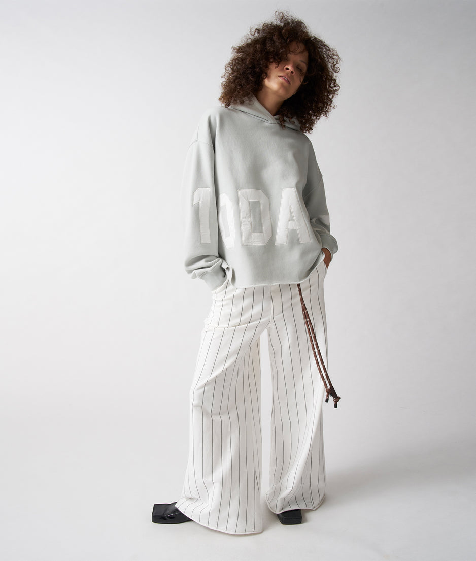 statement logo hoodie | clean blue