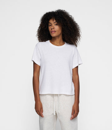 THE PETITE TEE | white