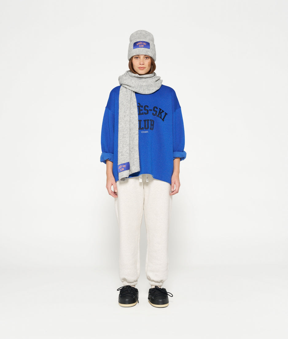 statement sweater apres-ski | electric blue