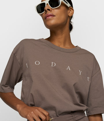 short sleeve tee logo | moonrock