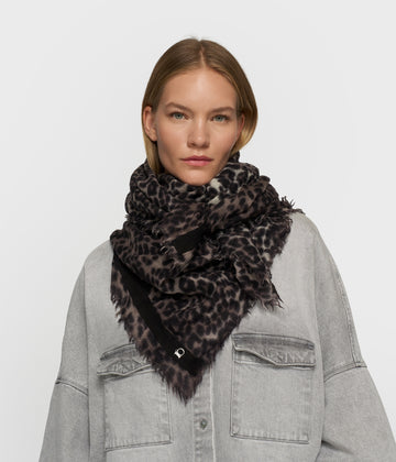 wool scarf leopard | soft white melee