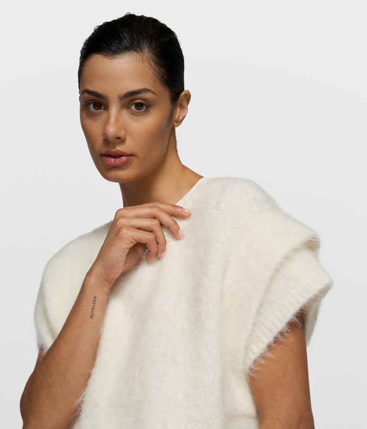 sleeveless knit sweater | ecru