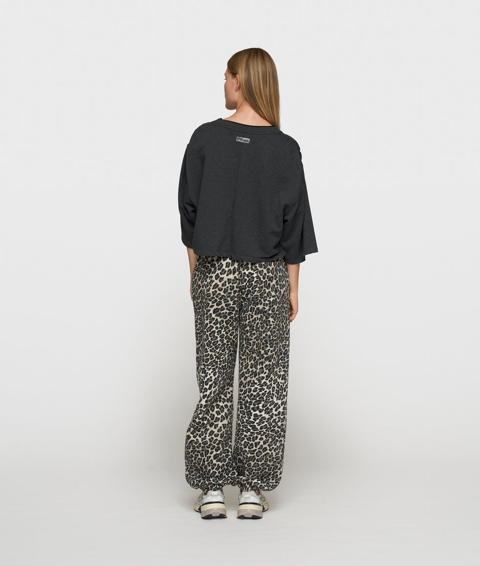 cropped gathering sweater | antra melee
