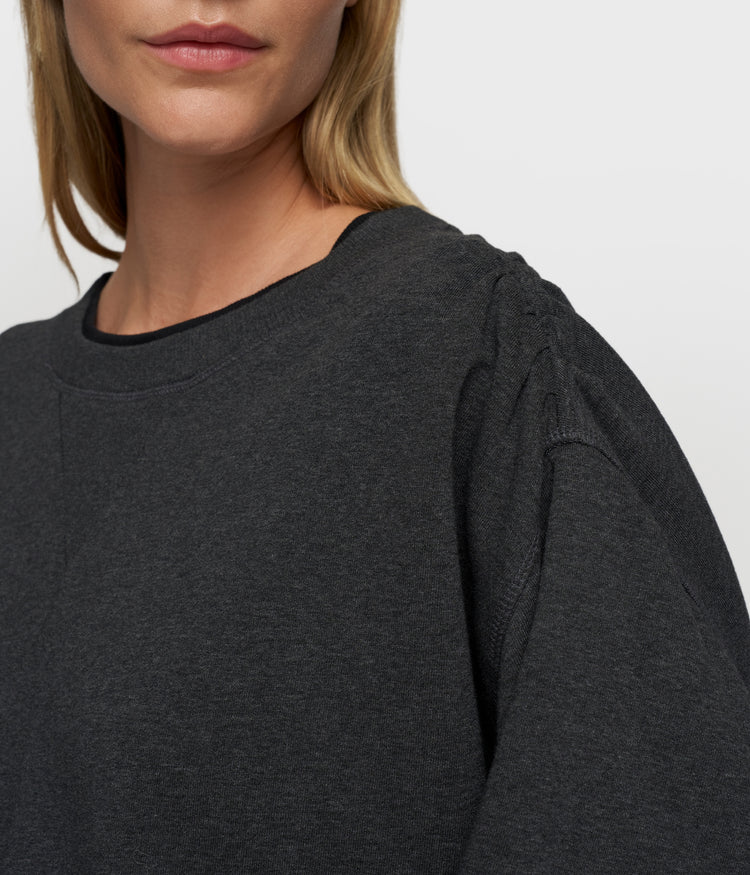 cropped gathering sweater | antra melee