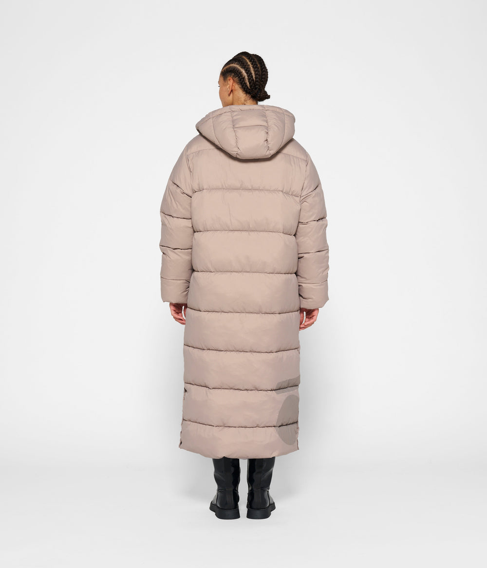 long puffer jacket | warm taupe
