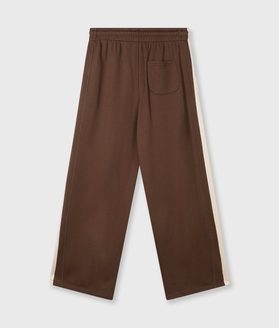 western jogger tape | dark truffle