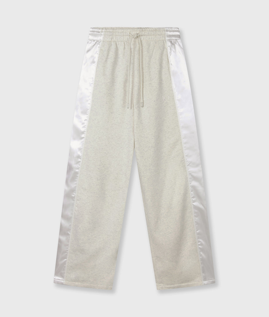 western jogger fleece | soft white melee