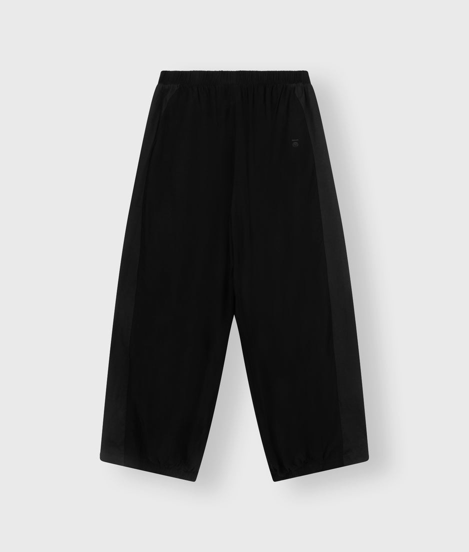 flowy pants | black