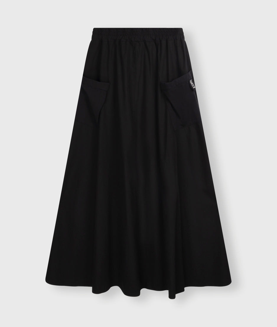 A-line maxi skirt | black