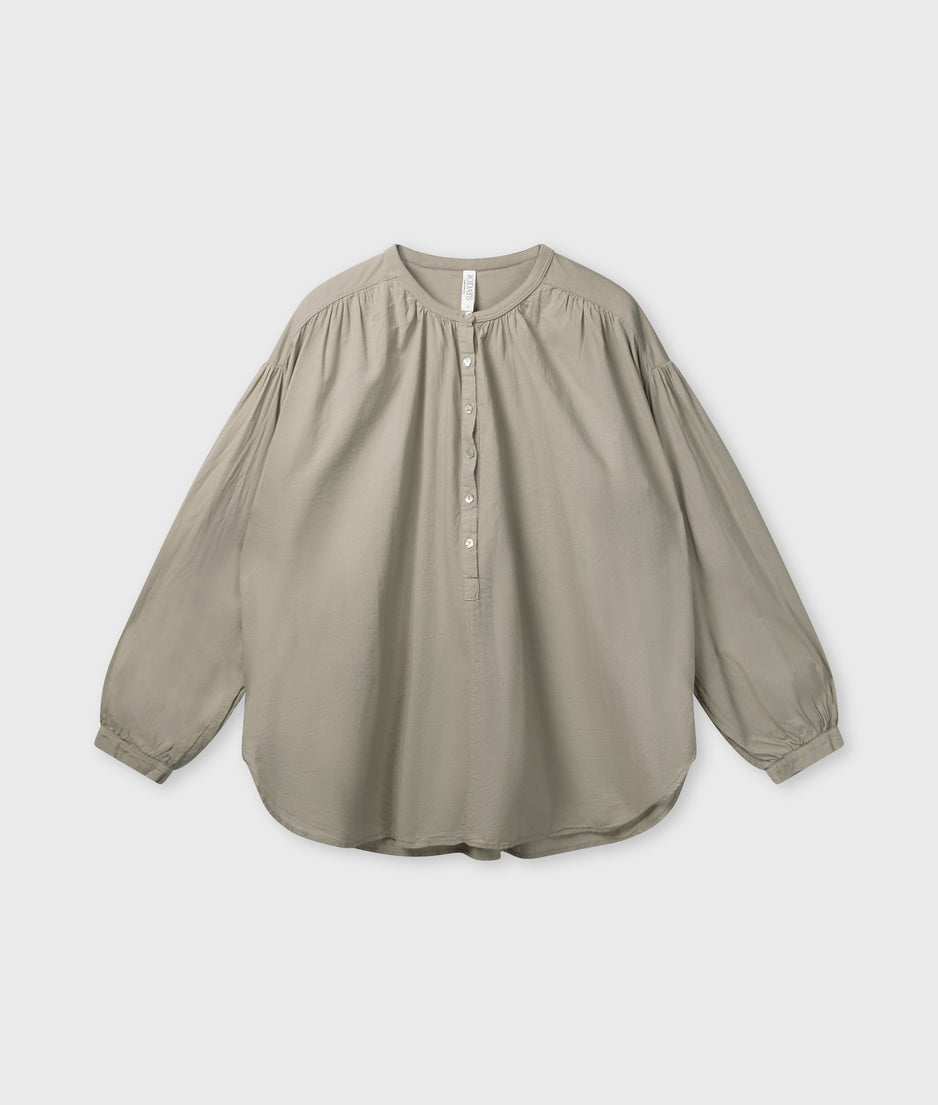 flowy blouse | fog