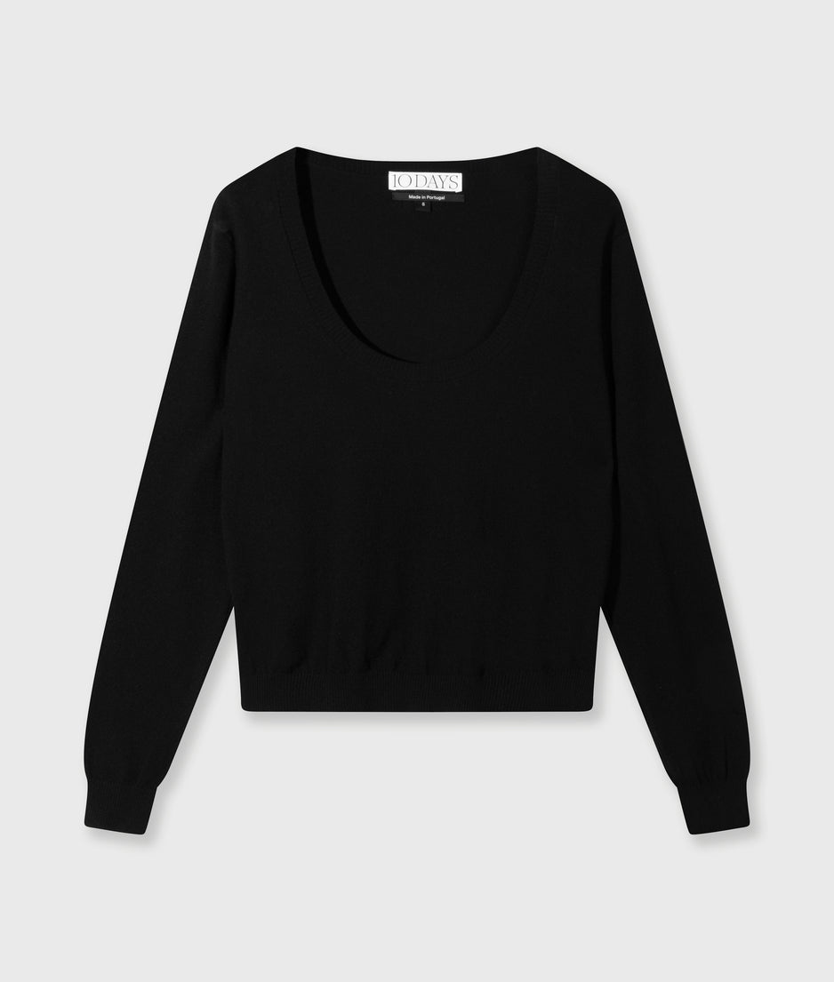 deep neck knit sweater | black