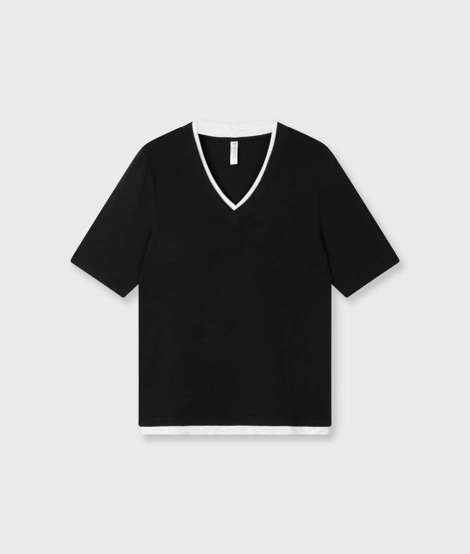 double layer v-neck tee | black