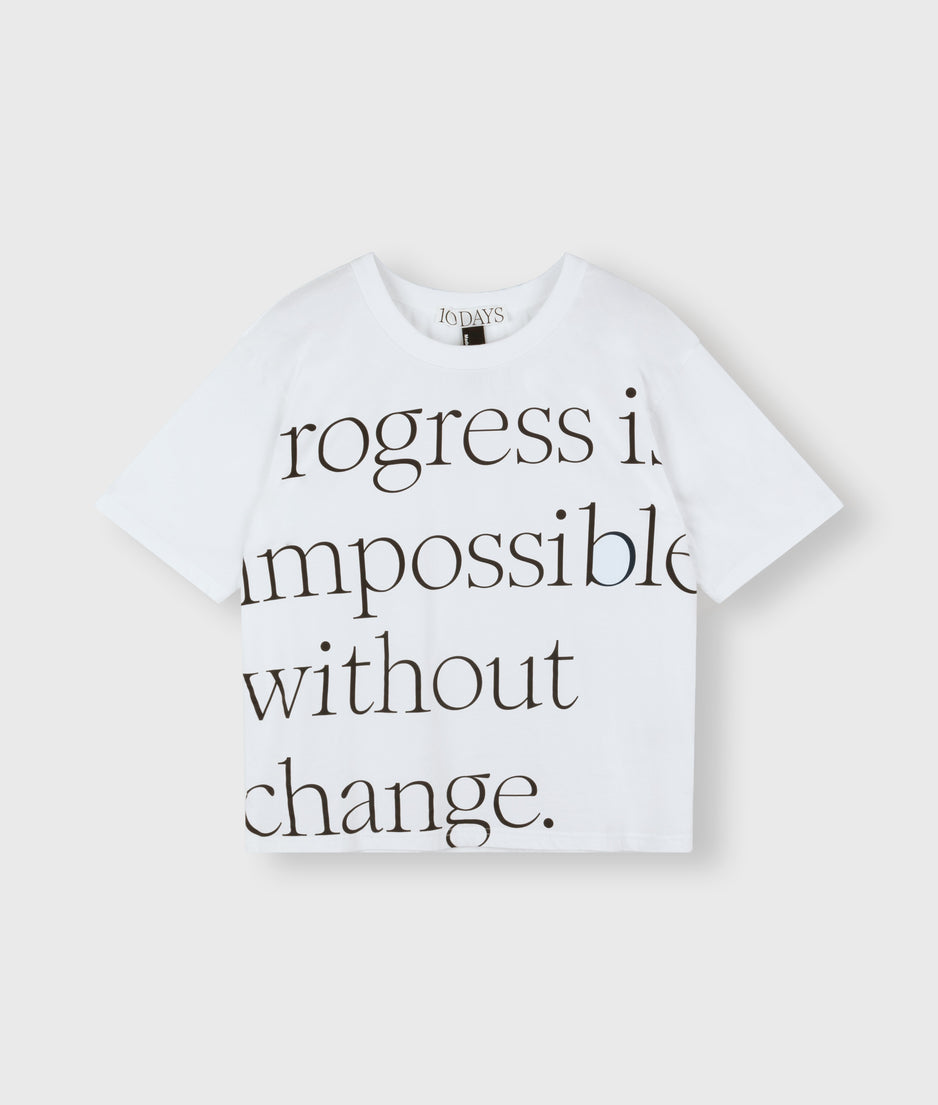 tee tagline | white