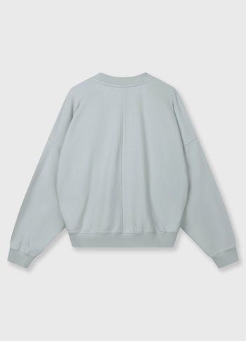 sweater pleat | clean blue
