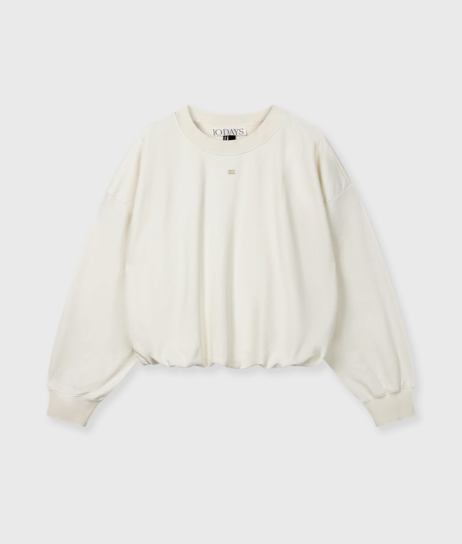 pleated sweater curly 10 | pearl
