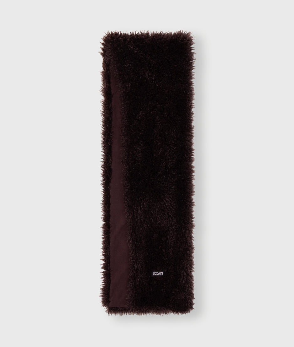 furry scarf | deep wine