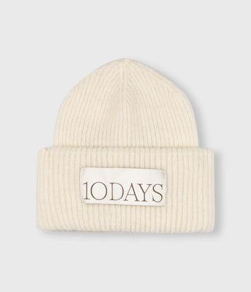 soft knit beanie | ecru