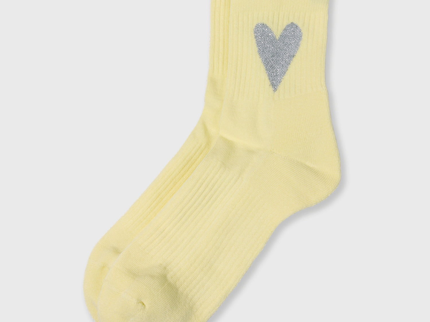 socks heart | pastel yellow