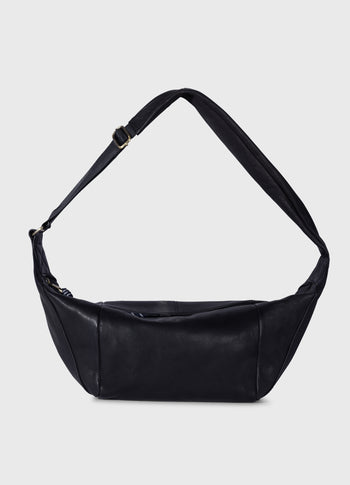 leren banana bag | black