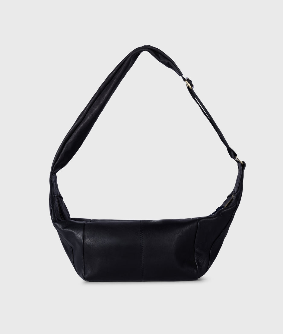 leren banana bag | black