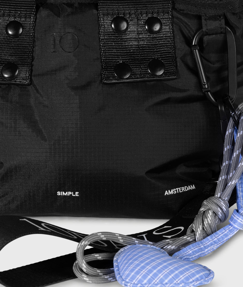 kleine gewatterde shopper | black