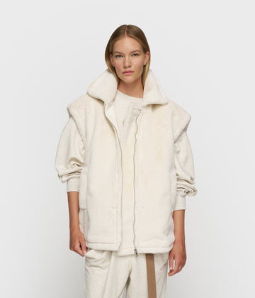 statement lammy gilet | cleansing kit