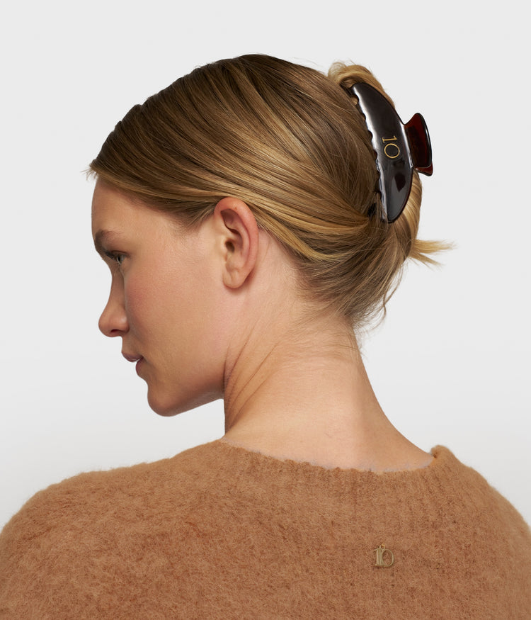 hair claw | suede