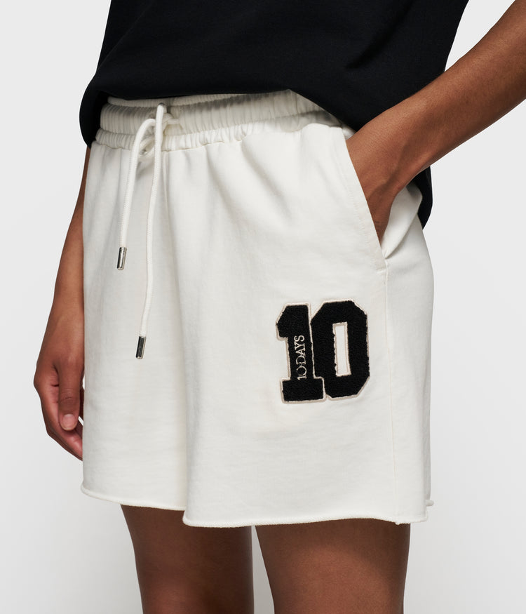 shorts 10 | ecru