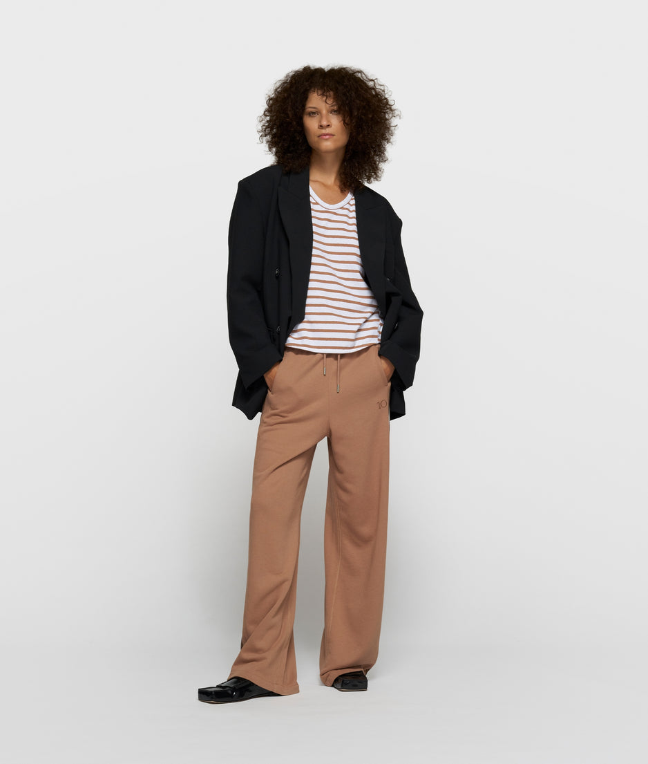 v-neck tee stripes | white/fudge