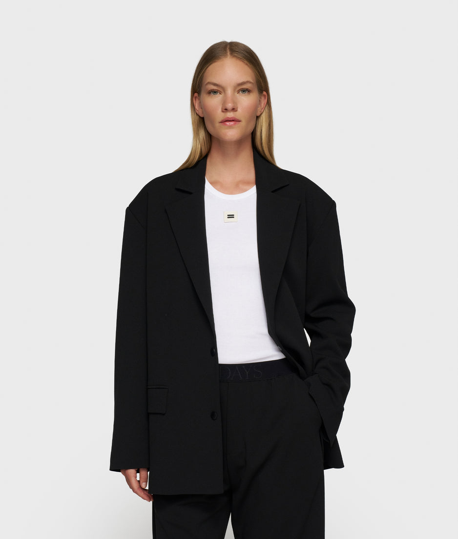 The Network Blazer | black
