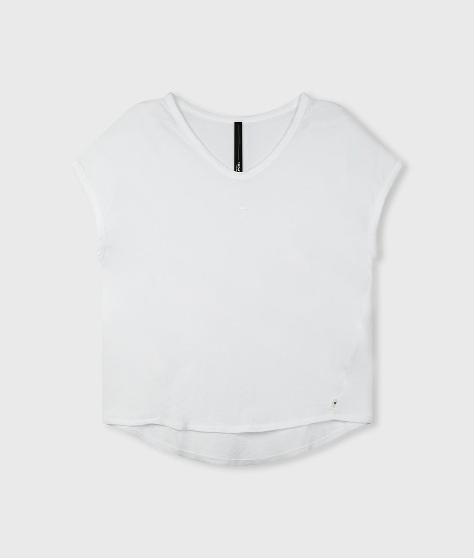 THE V-NECK TEE | white