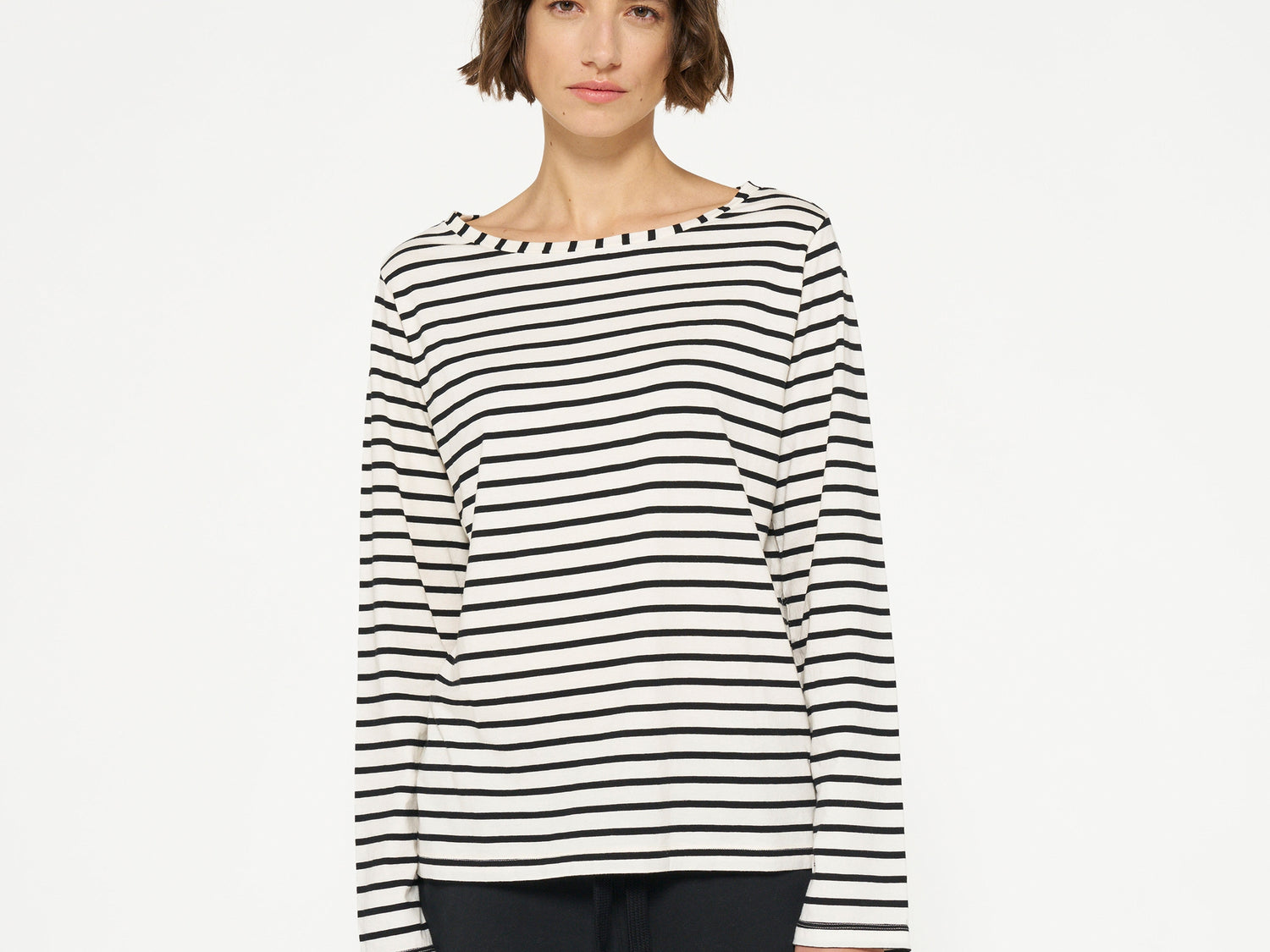 THE LONGSLEEVE STRIPE | white/black