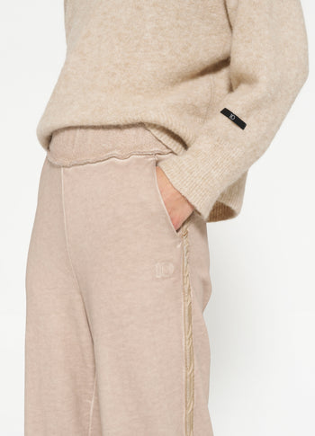 belted jogger | sepia sand