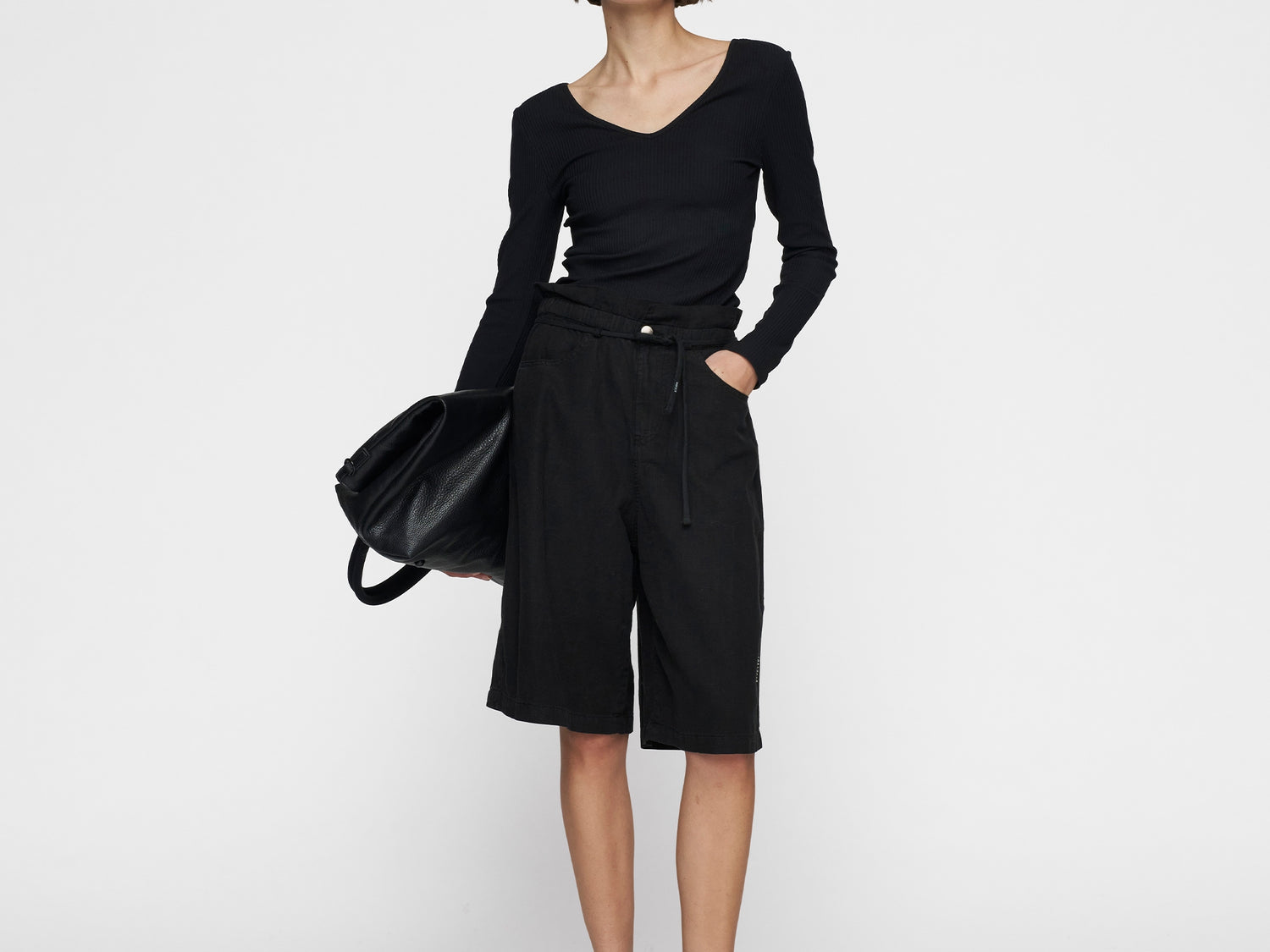 paperbag bermuda | black