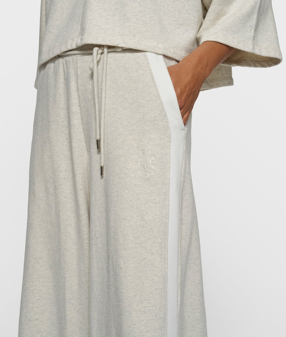 super wide leg jogger | soft white melee
