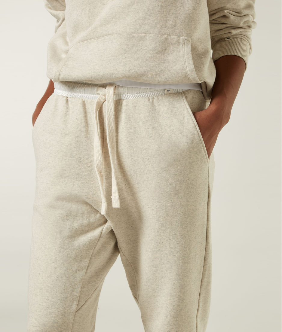 THE STATEMENT JOGGER | soft white melee