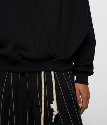 sweater pleat | black