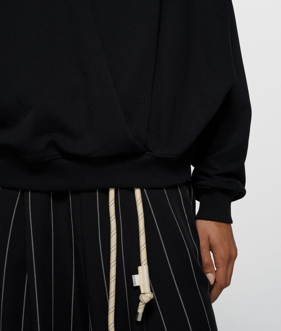 sweater pleat | black