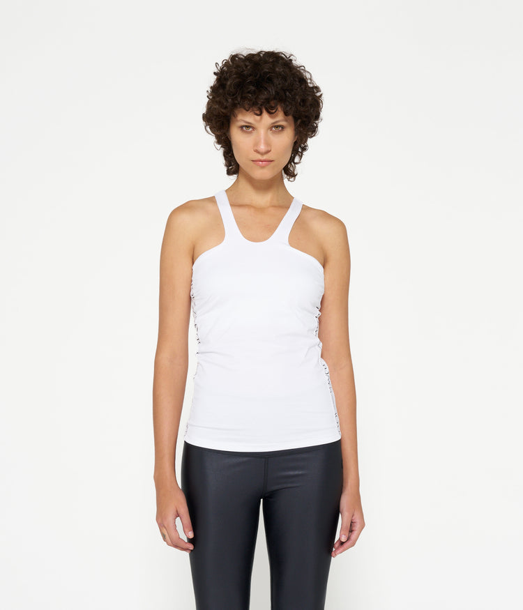 sporty wrapper | white