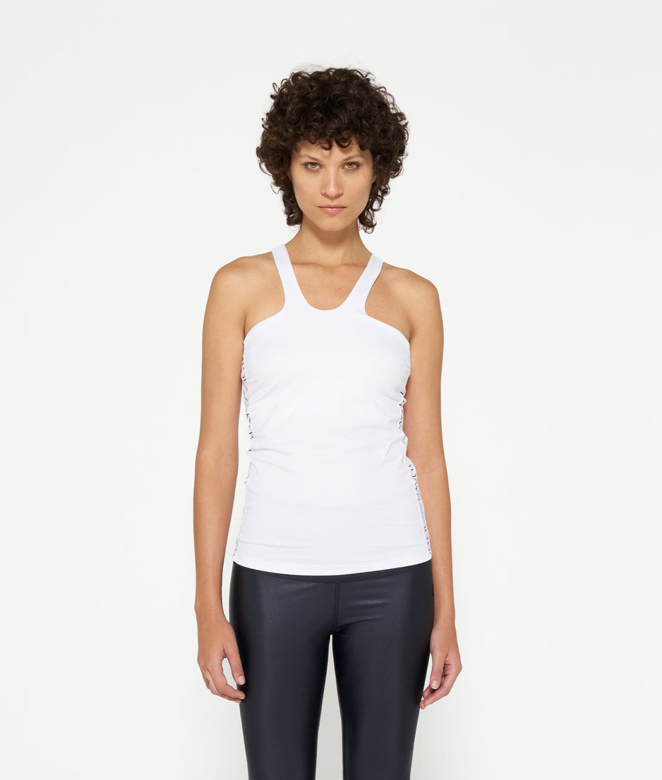 sporty wrapper | white